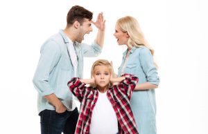 طلاق و کشمکش های والدین باعث پرخاشگری کودک می‌شود
